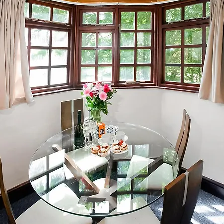 Kenegie Manor